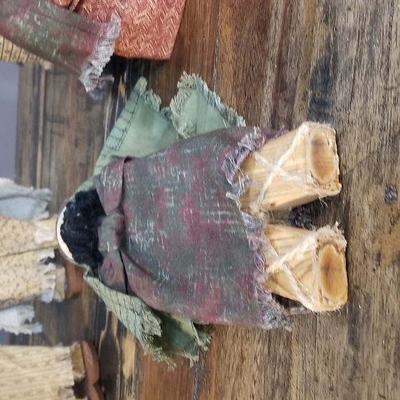 7 piece Nativity set cutest set! - Picture 5 of 17